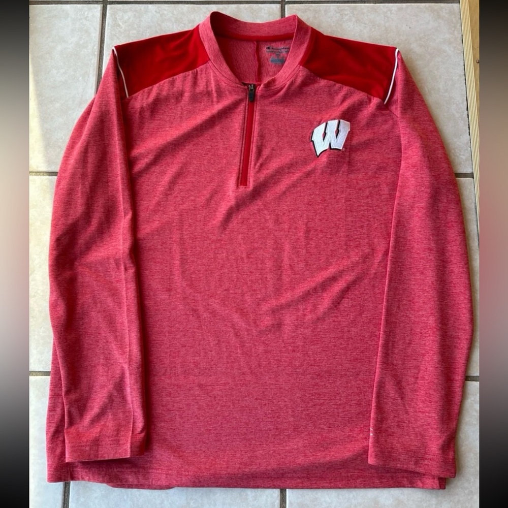 Champion Red University of Wisconsin Badger Athletic Quarter-Zip Pullover. XXL
